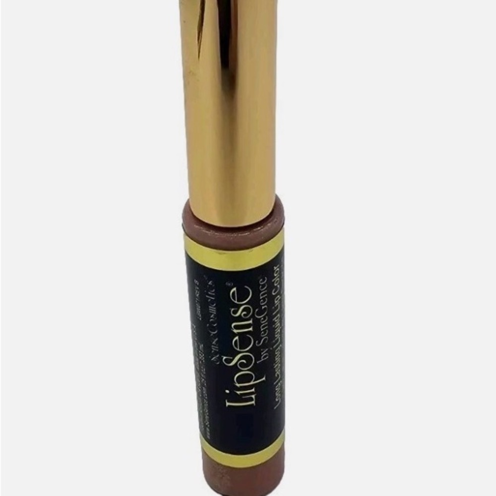 LipSense Long Lasting Liquid Lip Color. Color: Bombshell